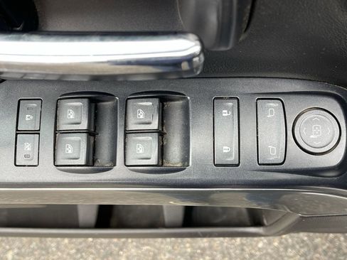 Used 2018 Chevrolet Silverado 1500 LT w/ Trailering Package AWD/4WD image 22