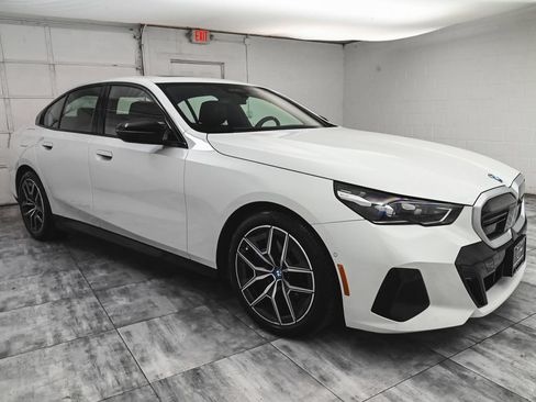 Used 2024 BMW i5 M60 w/ Premium Package AWD/4WD image 3