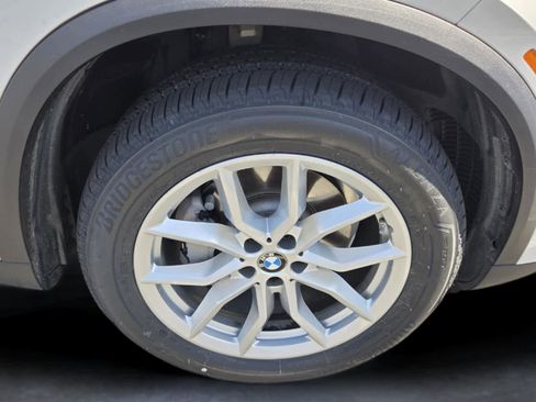 Used 2019 BMW X5 xDrive40i w/ Executive Package AWD/4WD image 20