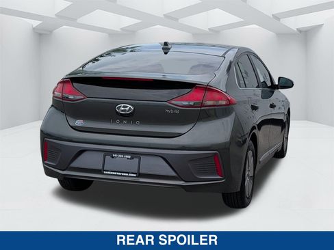 Used 2022 Hyundai Ioniq SE FWD image 5