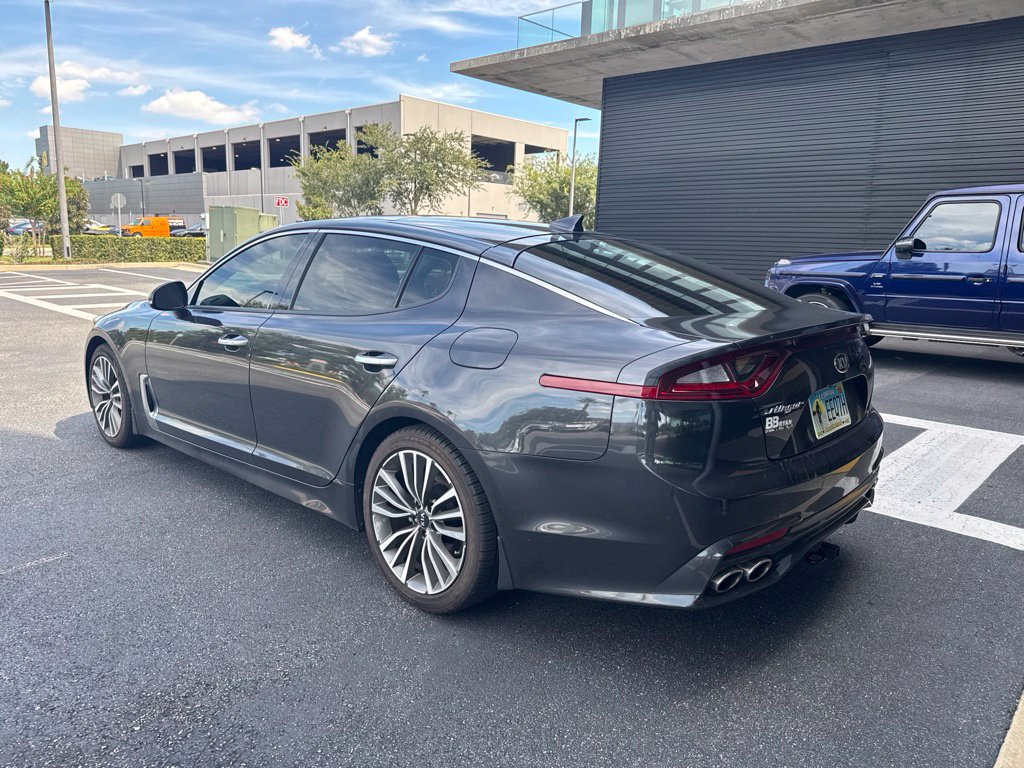 Used 2019 Kia Stinger Premium RWD image 3