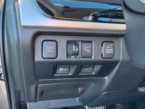 Used 2017 Subaru Forester 2.5i Touring image 27