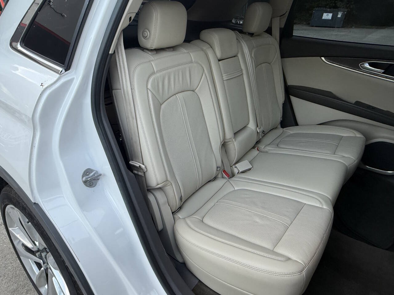 Used 2018 Lincoln MKX Reserve w/ Driver Assistance Package FWD image 43