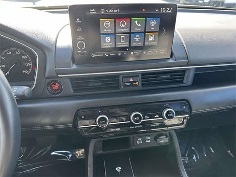 Certified 2025 Honda Pilot Touring image 17