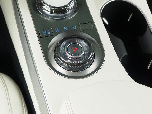 Used 2025 Genesis Electrified GV70 AWD Advance image 26