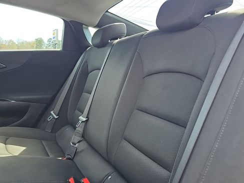 Used 2022 Chevrolet Malibu LS image 27