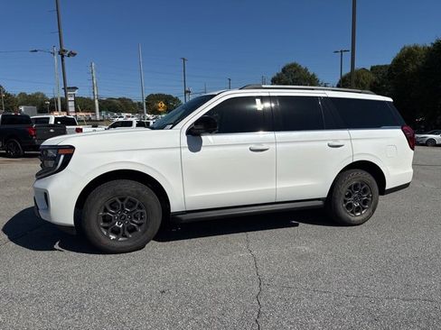 New 2025 Ford Expedition Active image 6