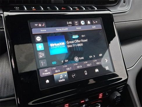 Used 2023 Jeep Grand Cherokee L Altitude image 3