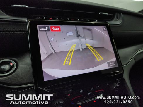 New 2025 Jeep Grand Cherokee Limited w/ Luxury Tech Group II image 22