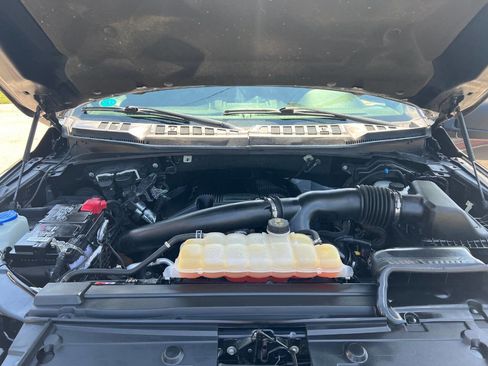 Used 2019 Ford F150 XLT w/ Equipment Group 302A Luxury AWD/4WD image 10