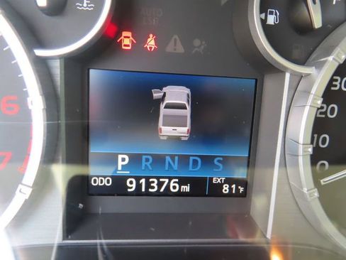 Used 2016 Toyota Tundra Limited w/ Limited Premium Package AWD/4WD image 22