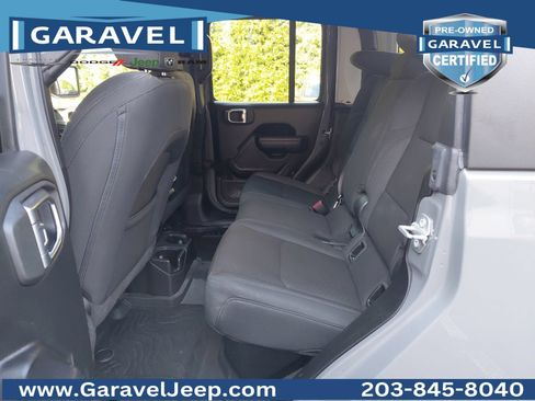 Used 2021 Jeep Gladiator Sport AWD/4WD image 14