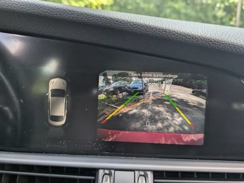 Used 2019 Alfa Romeo Giulia Ti Sport w/ Quick Order Package 22S Sport AWD/4WD image 38