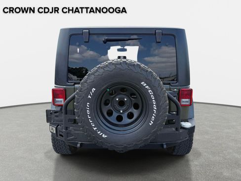 Used 2015 Jeep Wrangler Sport AWD/4WD image 4