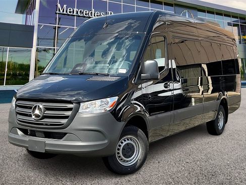 New 2025 Mercedes-Benz Sprinter 3500 image 2