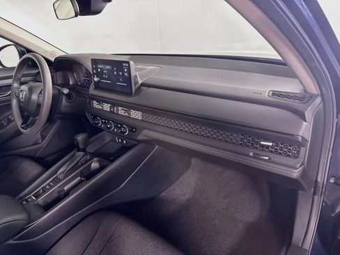 Certified 2026 Honda Accord SE image 37