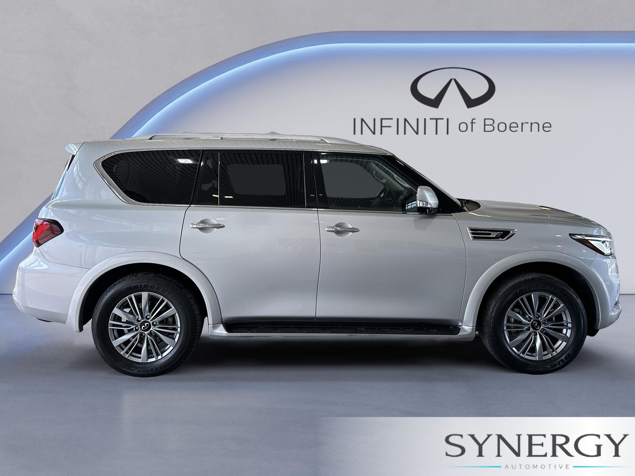Certified 2023 INFINITI QX80 Luxe w/ All-Season Package AWD/4WD image 5