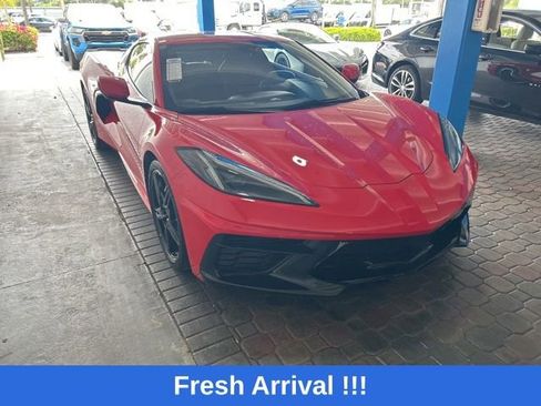 Used 2022 Chevrolet Corvette Stingray Coupe w/ 1LT RWD image 6