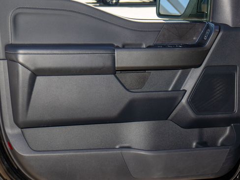 Used 2022 Ford F150 XLT w/ Equipment Group 302A High image 10