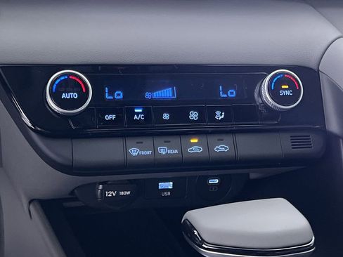 Used 2025 Hyundai Elantra Sport image 20