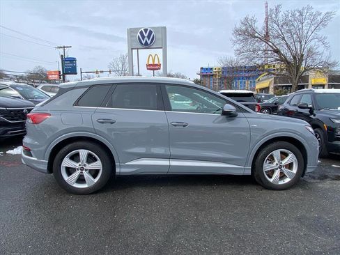 Used 2024 Audi Q4 e-tron Premium Plus w/ Premium Plus image 2