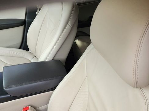 Used 2018 Lincoln MKX Select w/ Select Plus Package image 19