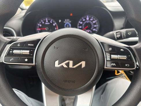 Certified 2023 Kia Forte LXS w/ LXS Technology Package image 15