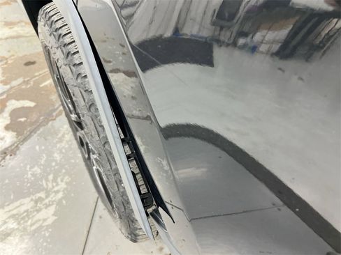 Used 2016 Jeep Cherokee Limited image 31