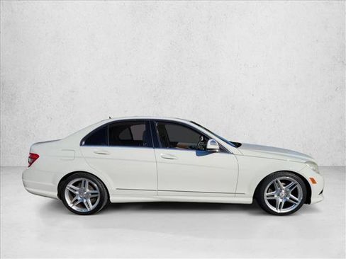 Used 2009 Mercedes-Benz C 300 Sport image 4