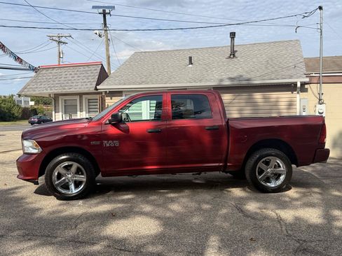 Used 2013 RAM 1500 Express AWD/4WD image 3