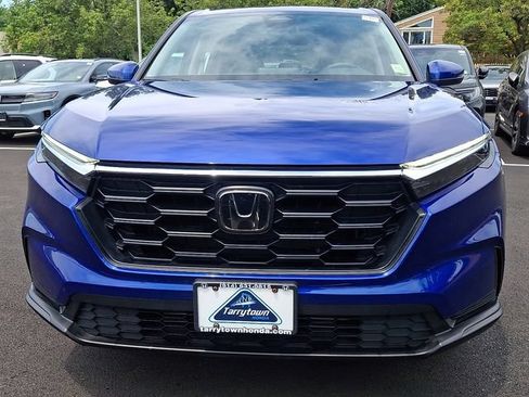 Used 2023 Honda CR-V LX image 2