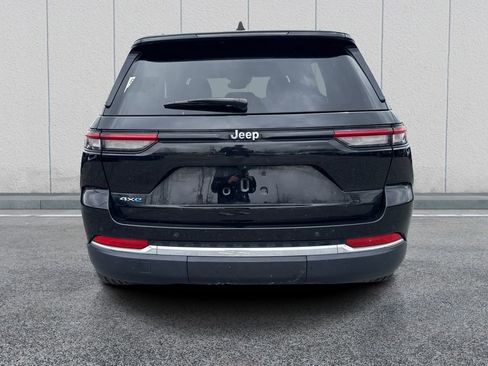 Used 2023 Jeep Grand Cherokee 4WD 4xe image 6