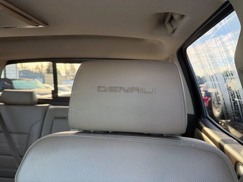 Used 2015 GMC Sierra 3500 Denali w/ Duramax Plus Package image 44
