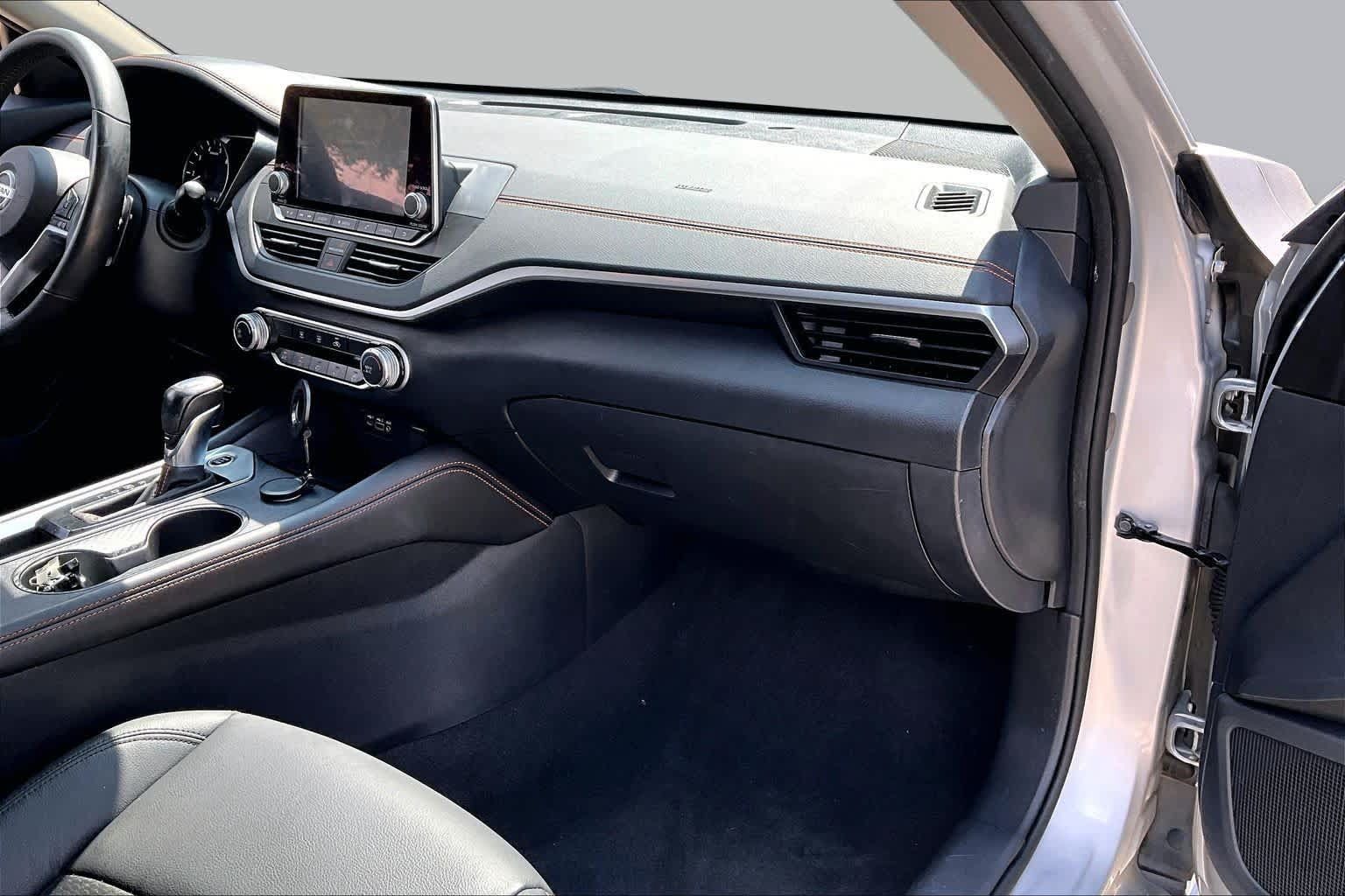 Certified 2022 Nissan Altima 2.5 SR FWD image 19