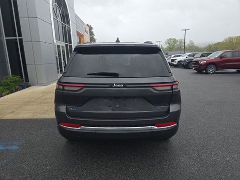 Used 2023 Jeep Grand Cherokee 4WD 4xe image 5