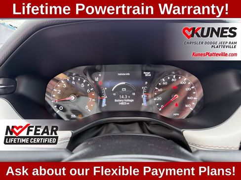 Used 2025 Jeep Compass Limited image 17