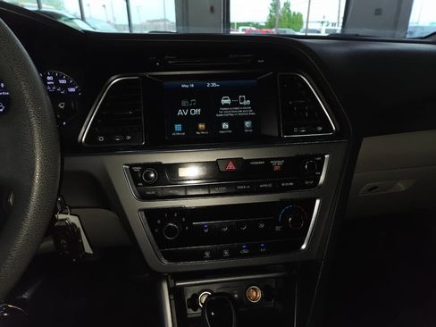 Used 2017 Hyundai Sonata Sport FWD image 19