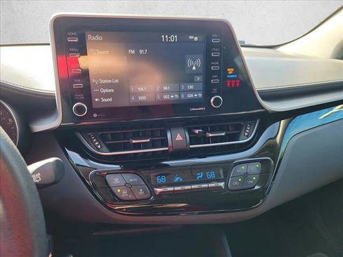 Used 2020 Toyota C-HR LE image 20