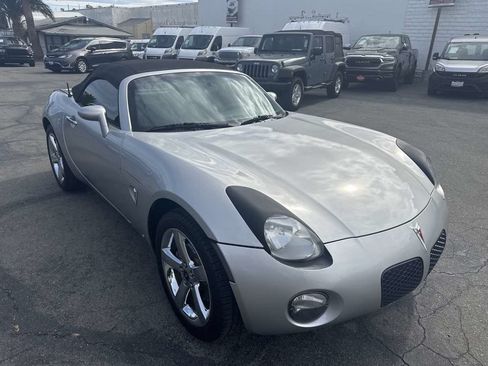 Used 2008 Pontiac Solstice Convertible w/ Premium Package RWD image 13