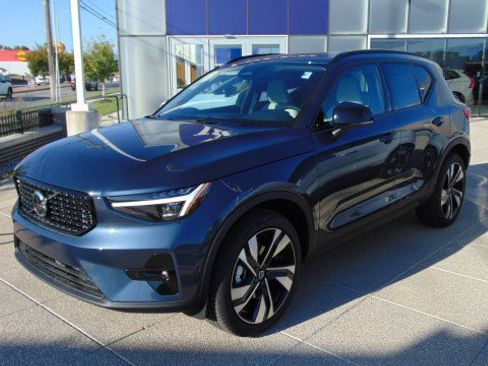 New 2026 Volvo XC40 B5 Ultra w/ Climate Package image 1