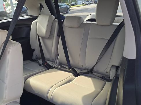 Used 2025 Honda Odyssey EX-L image 13