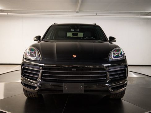 Certified 2023 Porsche Cayenne Platinum Edition AWD/4WD image 10