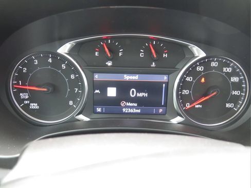 Used 2023 GMC Terrain SLE w/ Driver Convenience Package FWD image 13