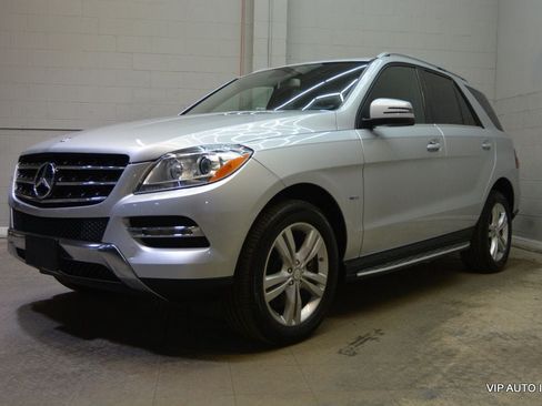 Used 2012 Mercedes-Benz ML 350 BlueTEC 4MATIC image 2