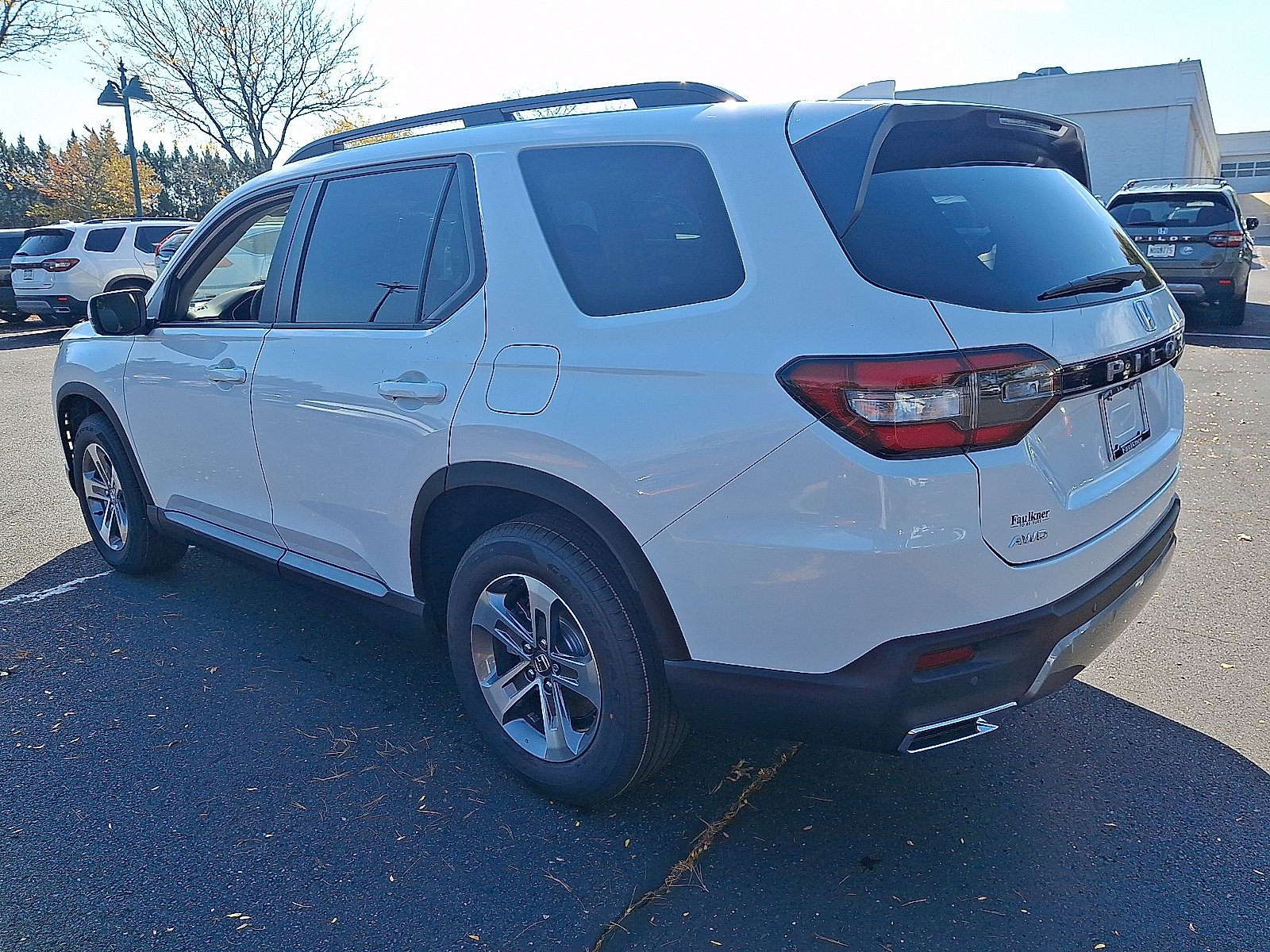 New 2026 Honda Pilot EX-L image 3