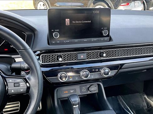 Used 2023 Honda Civic Sport image 6