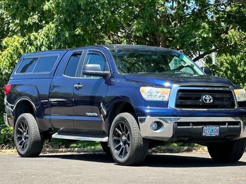 Used 2013 Toyota Tundra 2WD Double Cab w/ Tow Pkg image 9