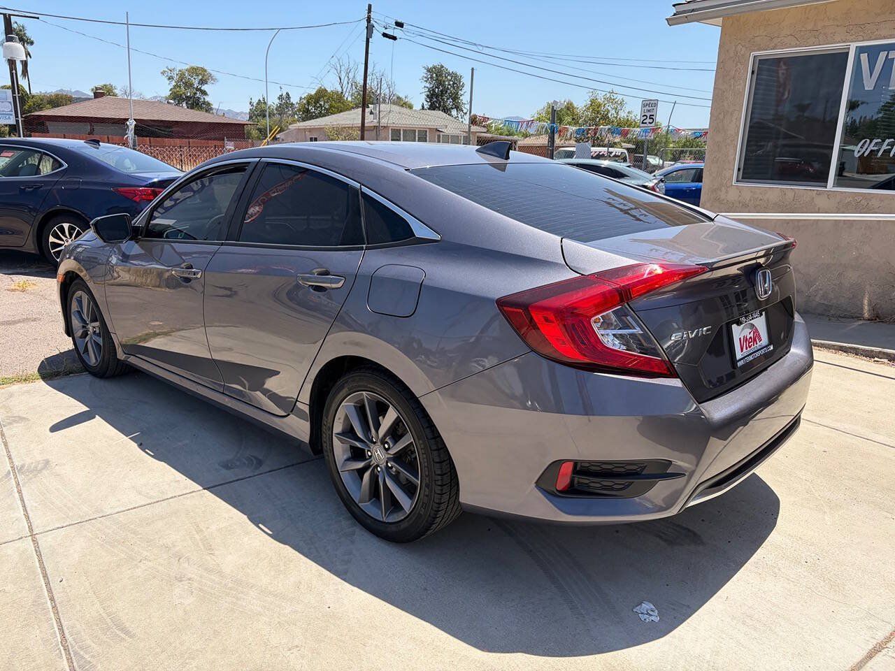 Used 2020 Honda Civic EX image 3
