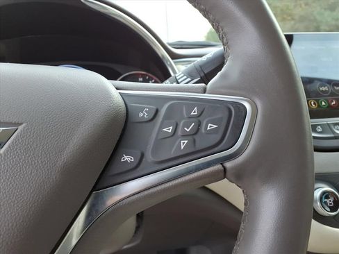 Used 2024 Chevrolet Malibu LT FWD image 15