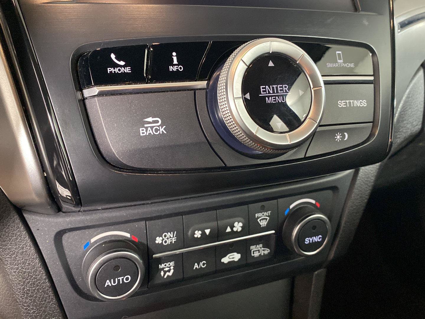 Used 2019 Acura ILX FWD image 16